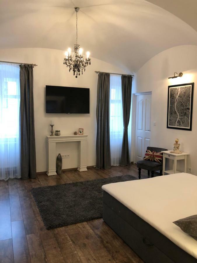 Frank Apartman Deluxe Βίλα Έγκερ Εξωτερικό φωτογραφία